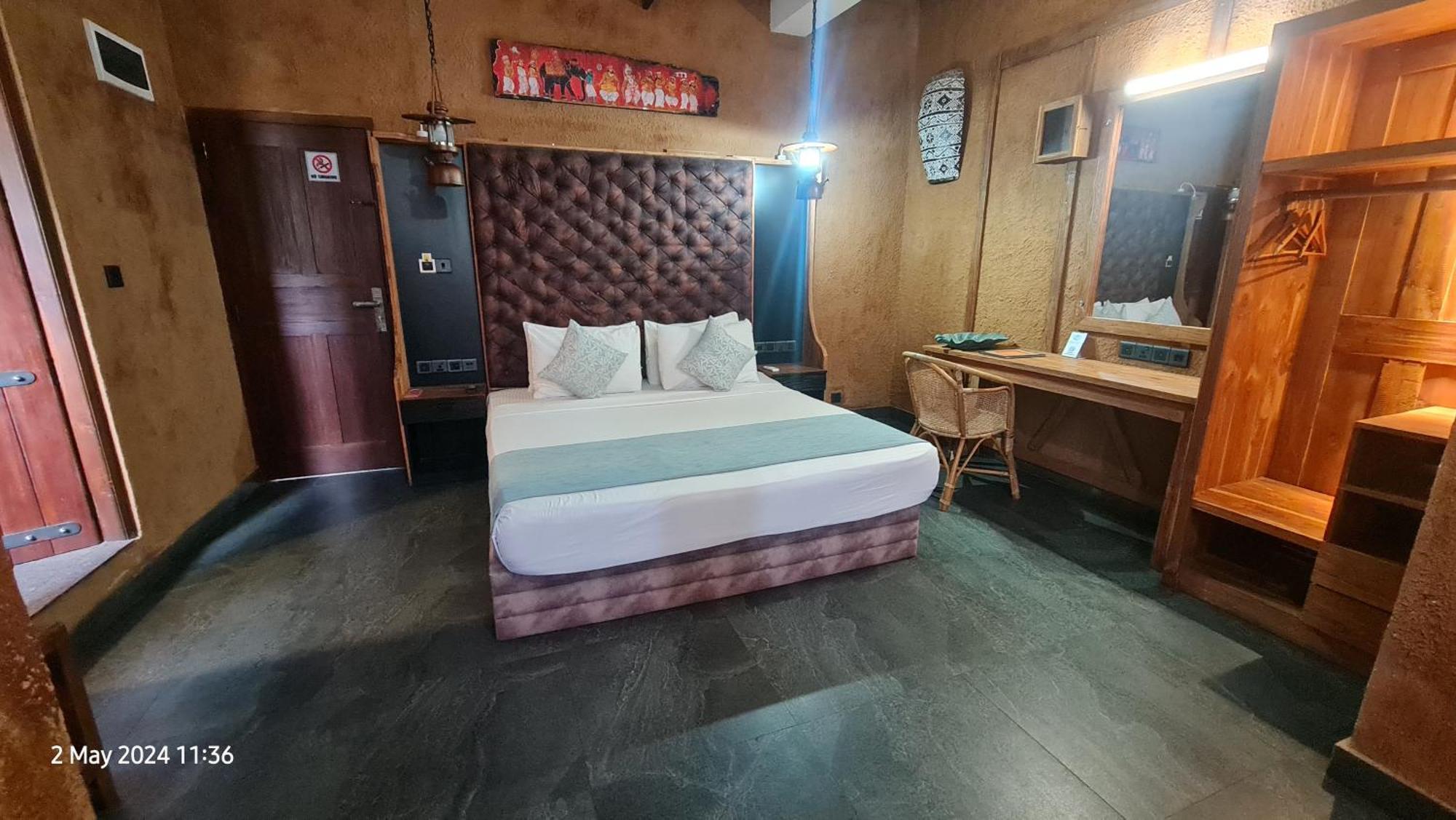 Quick Stop Inn Канди Экстерьер фото